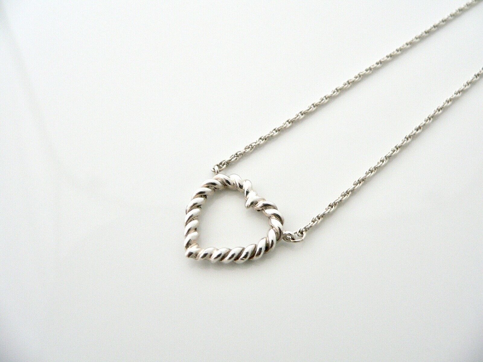 Tiffany & Co Silver Heart Rope Necklace Pendant Charm Twisted 18 Inch Love Gift