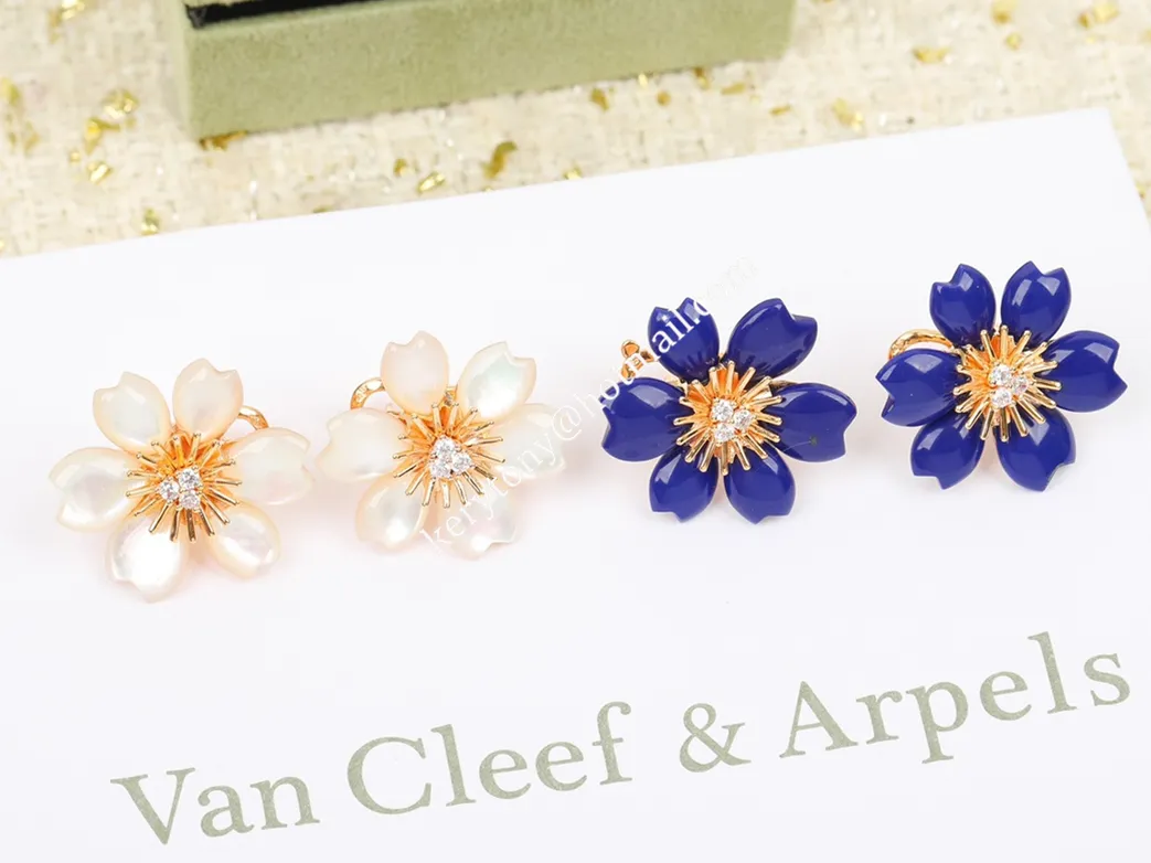 Hot Selling Van Cleef Arpels Rose de Noel Clip Earrings White/Blue With Diamonds Replica