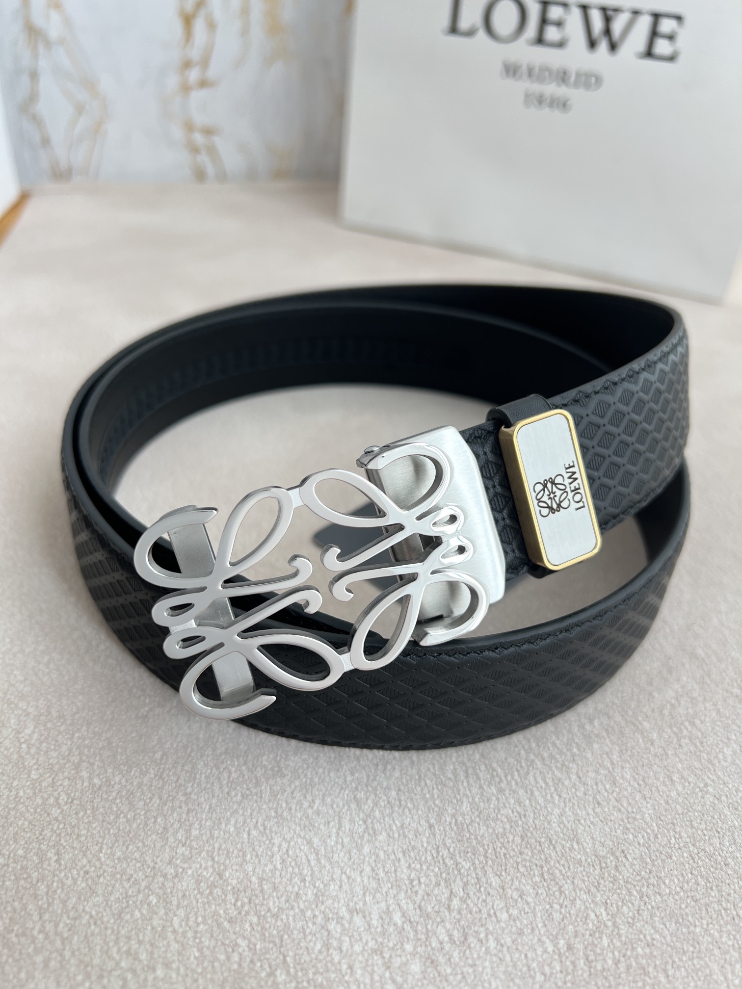 Loewe Leather Belts 1:1 Mirror Version