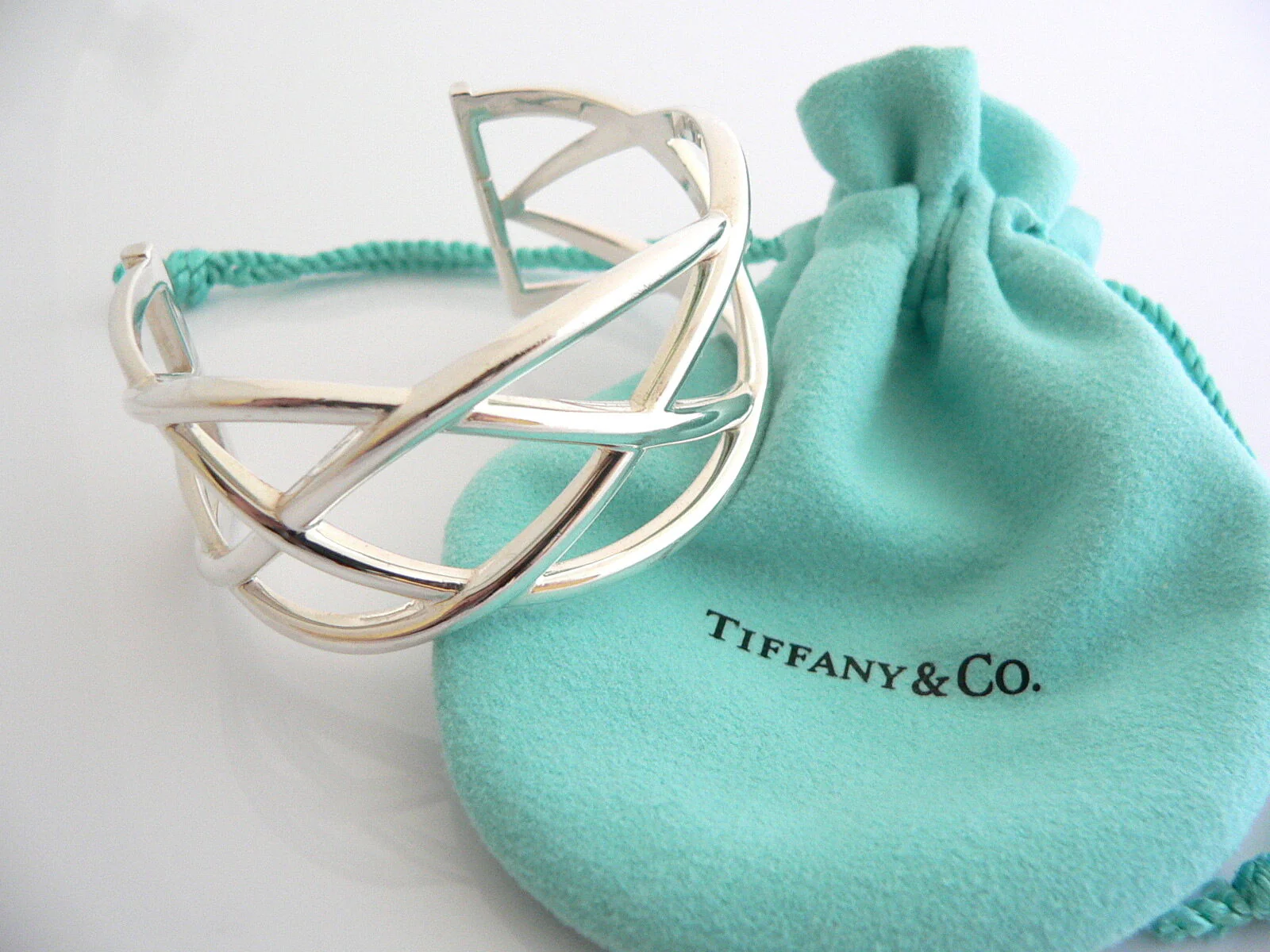 Tiffany & Co Wide Knot Cuff Bangle Bracelet Gift Pouch Love Silver Weave Art