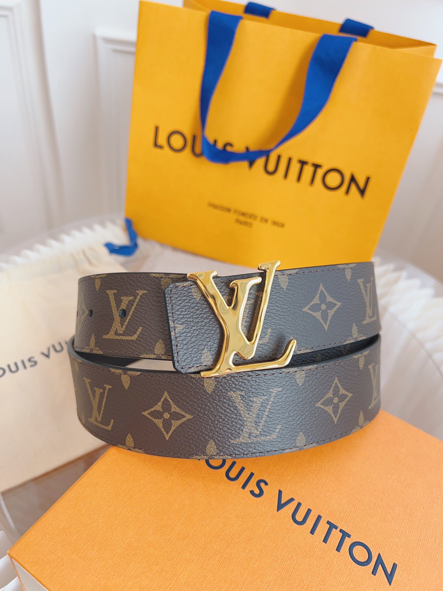 Louis Vuitton LV Leather Belts 1:1 Mirror Version