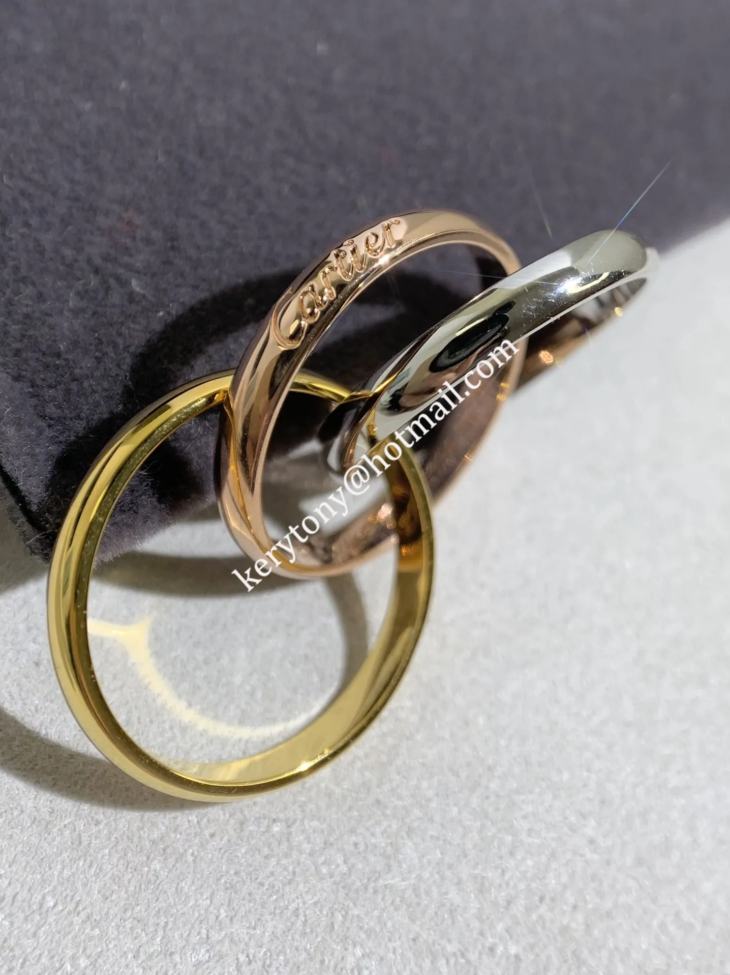 Popular Trinity De Cartier Small Ring White Gold/Yellow Gold/Pink Gold with Diamonds B4086100 Fake