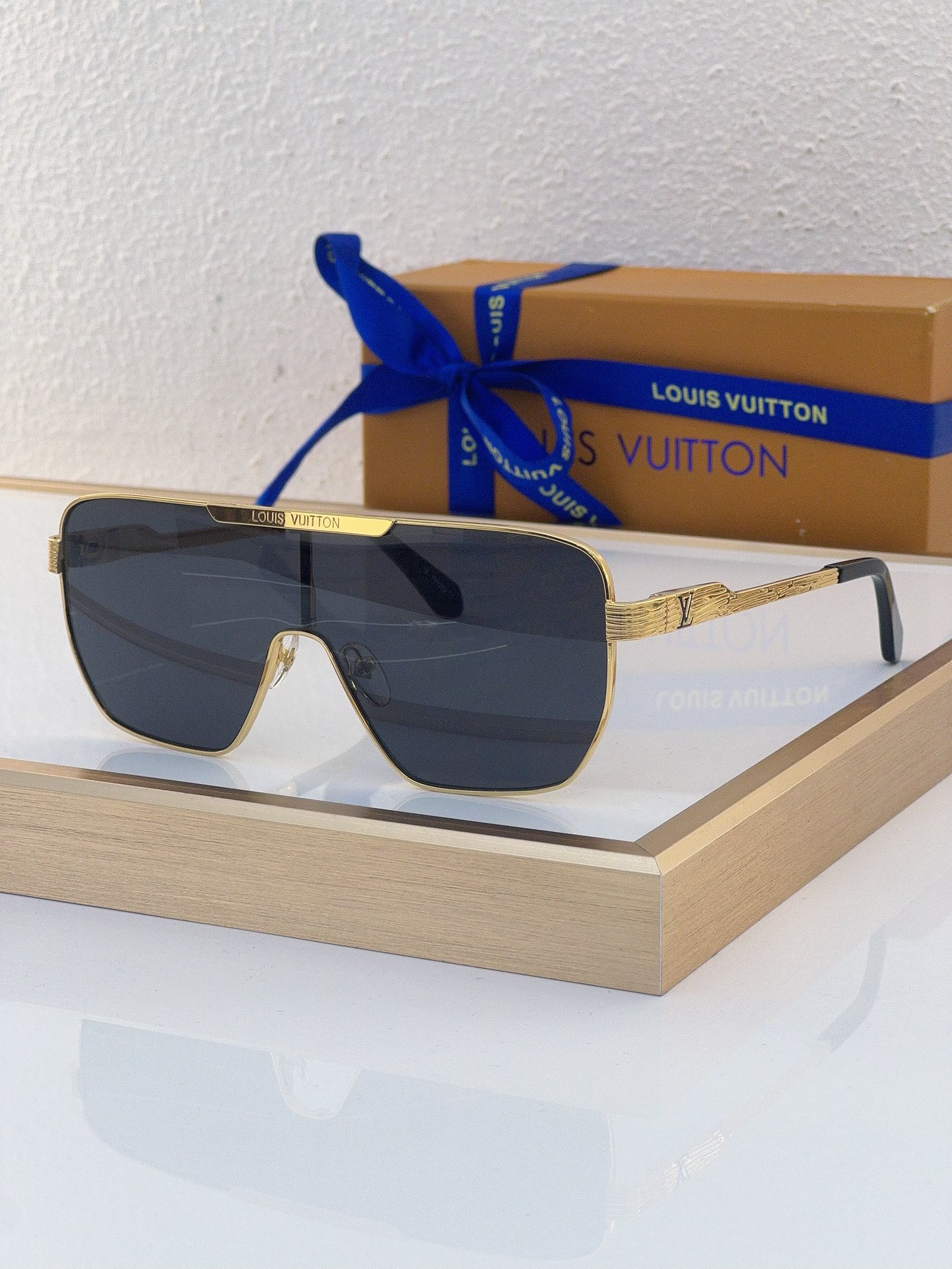 Louis Vuitton LV Sunglasses