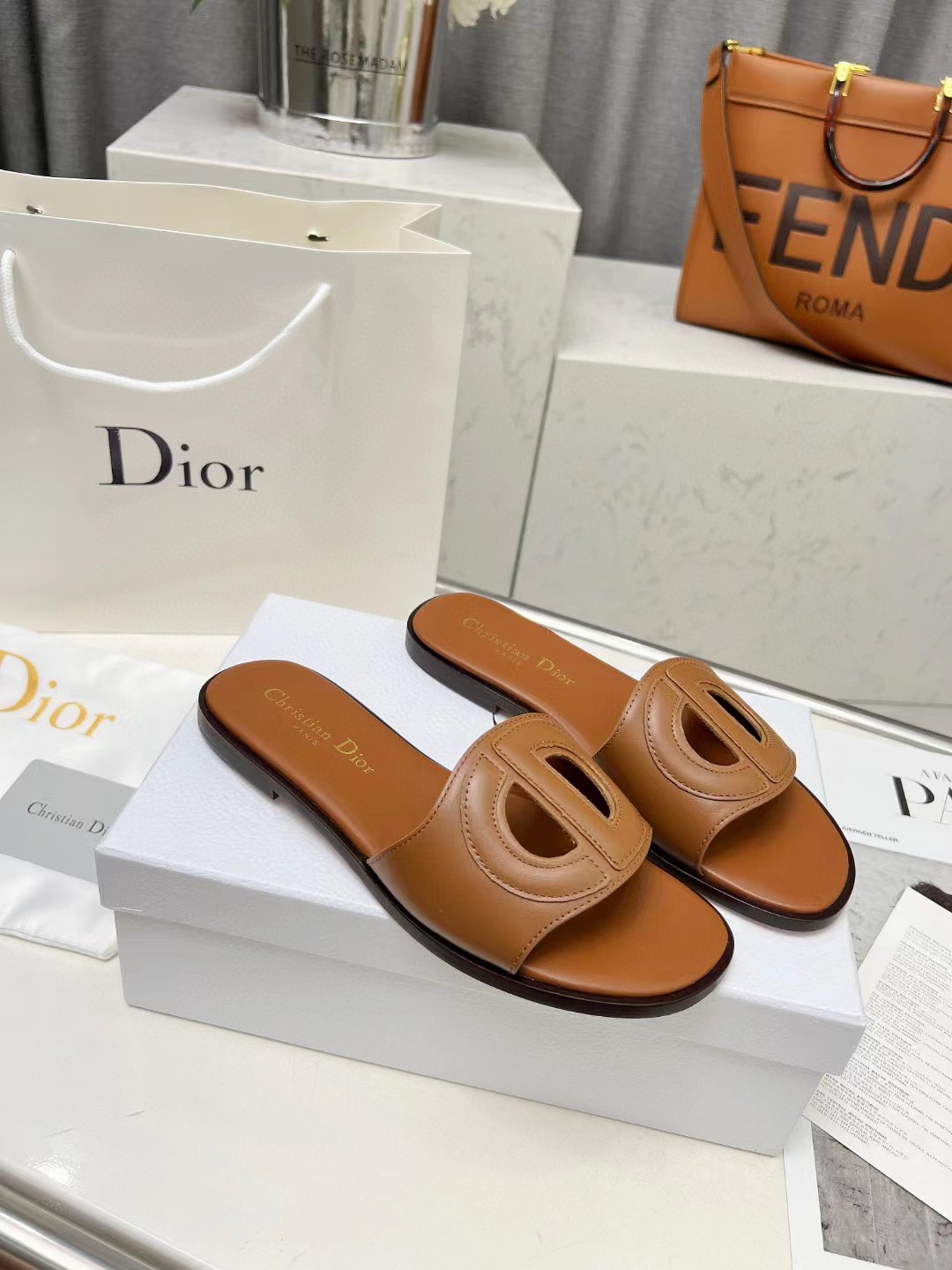 Dior CD Slide Slipper Sandals (Replica)