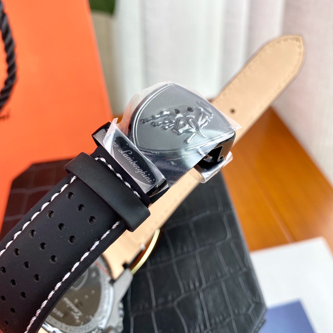 Tonino Lamborghini New Spyder Chronograph Black / white