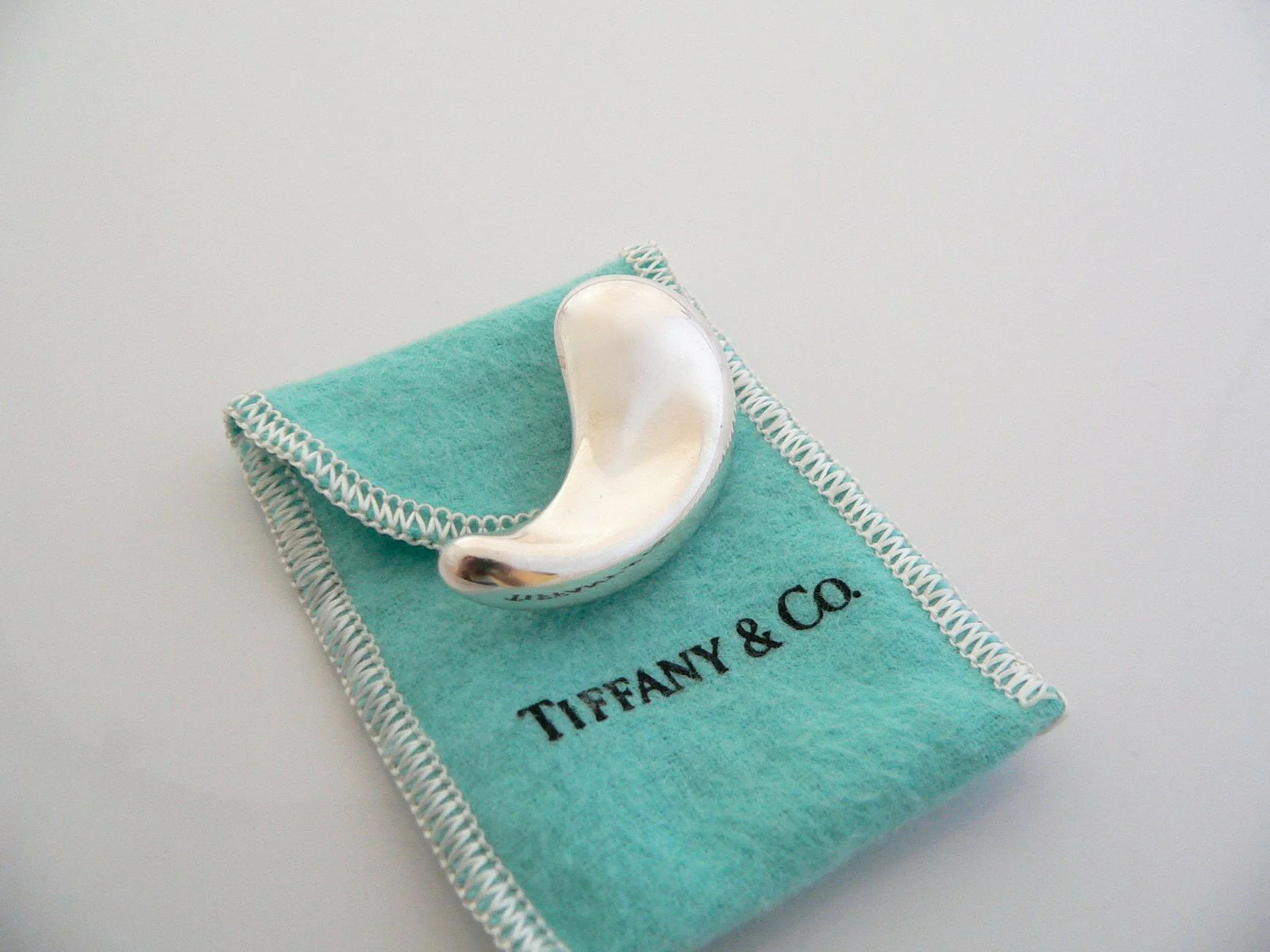 Tiffany & Co Peretti Silver Large Teardrop Tear Drop Pin Brooch Rare Gift Pouch