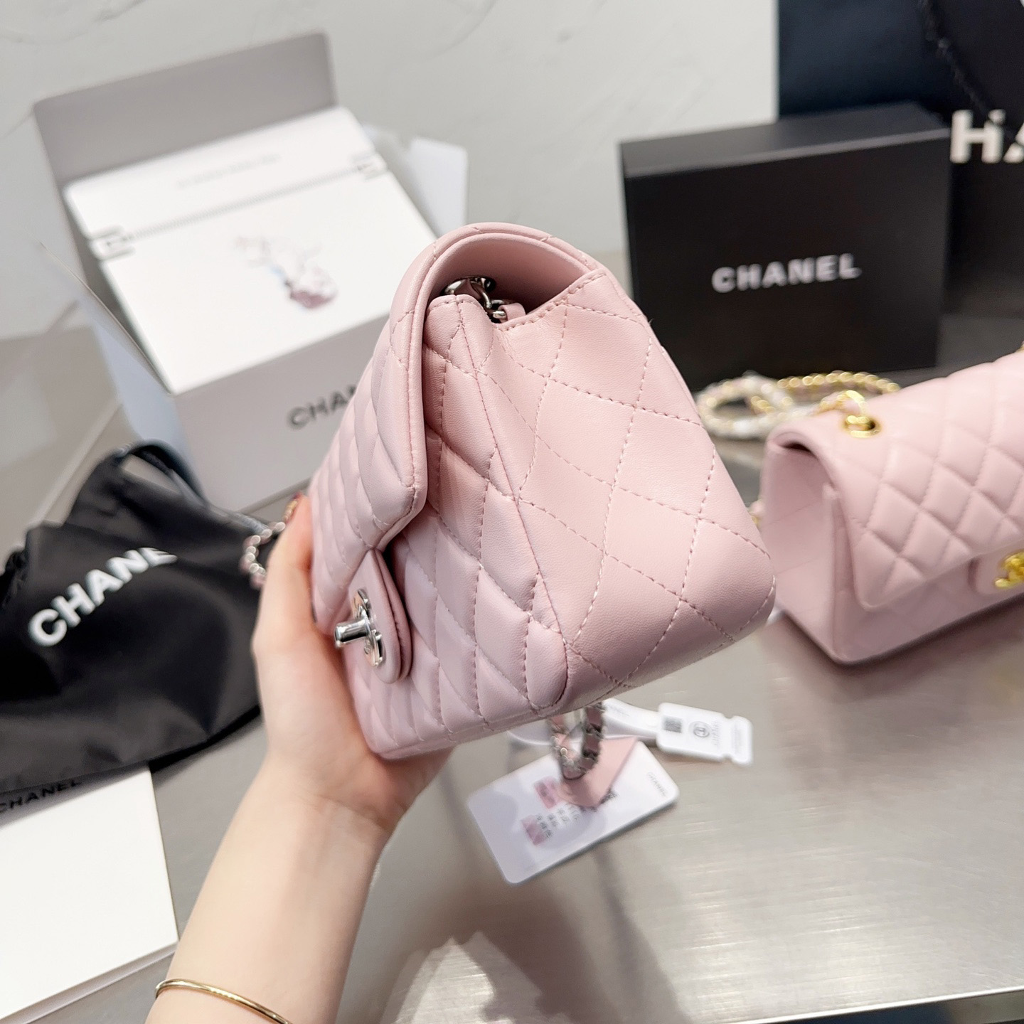 Chanel Classic Pink Flag Bag Small 20cm- Lambskin Shoulder Bag (Replica)