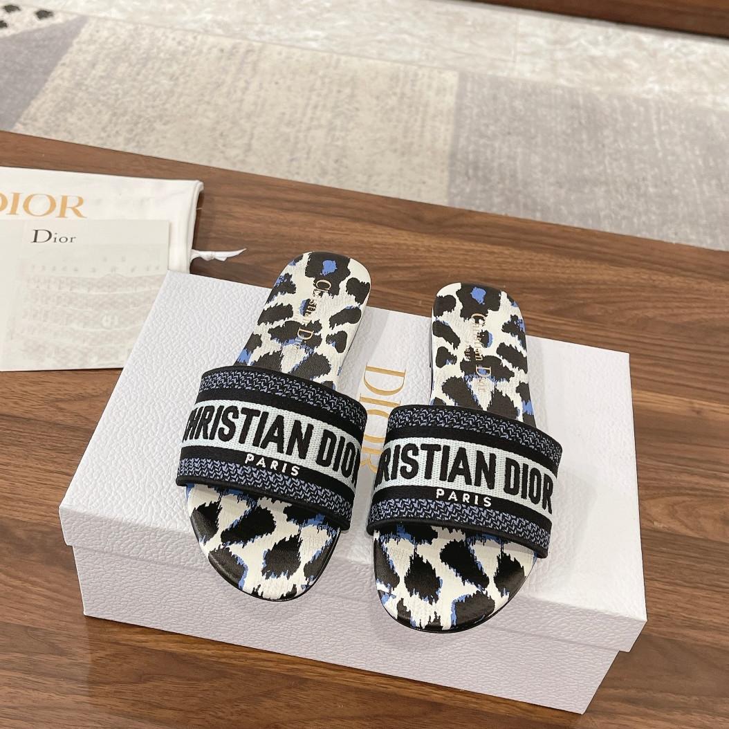 Dior DWAY Slide Slipper Sandals (Replica)