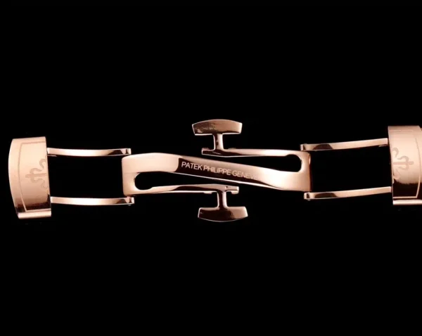 Aquanaut 5269/200R Luce Travel Time 38.8 mm,Gold