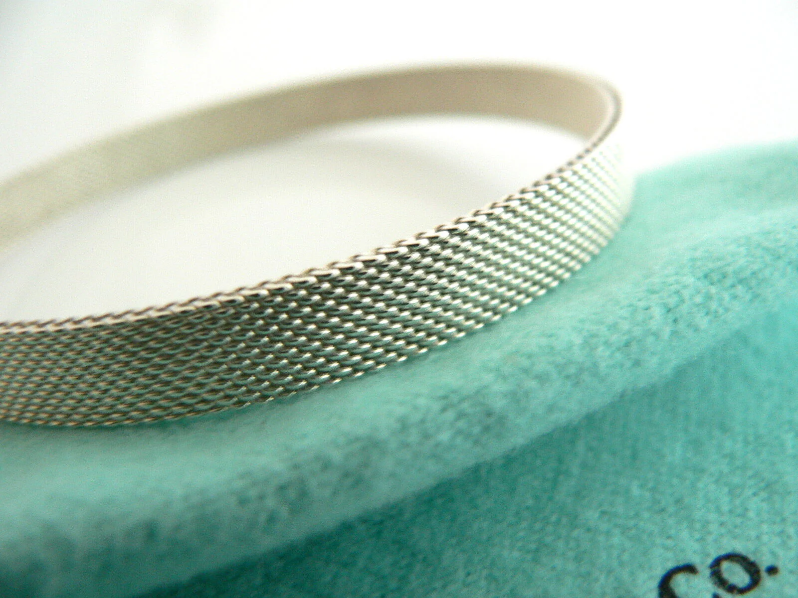 Tiffany & Co Silver Somerset Mesh Weave Bangle Bracelet Gift Pouch Love Art