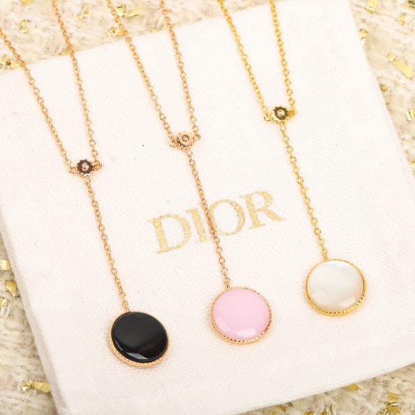Compass NECKLACE Dupe