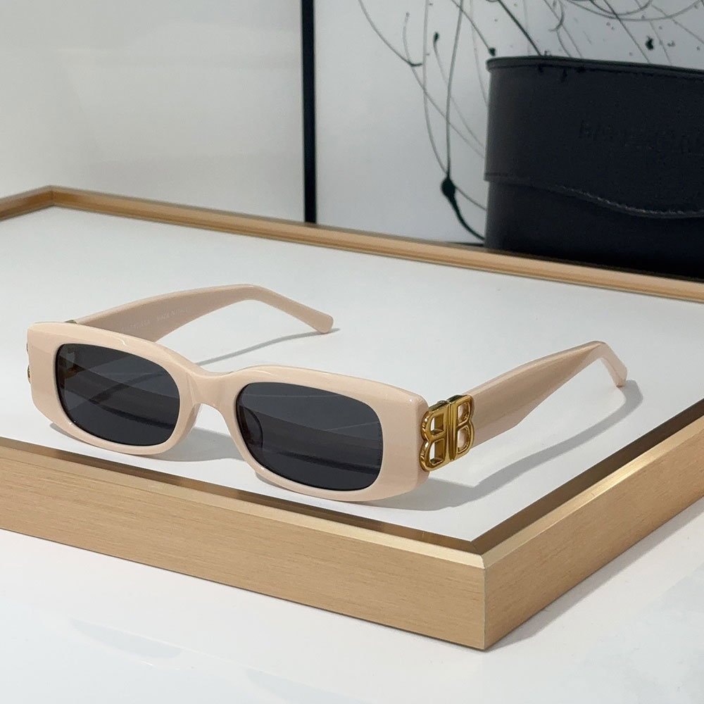 Balenciaga  Mirror leg Hollowed Out Logo   sunglasses Top quality （Replica）