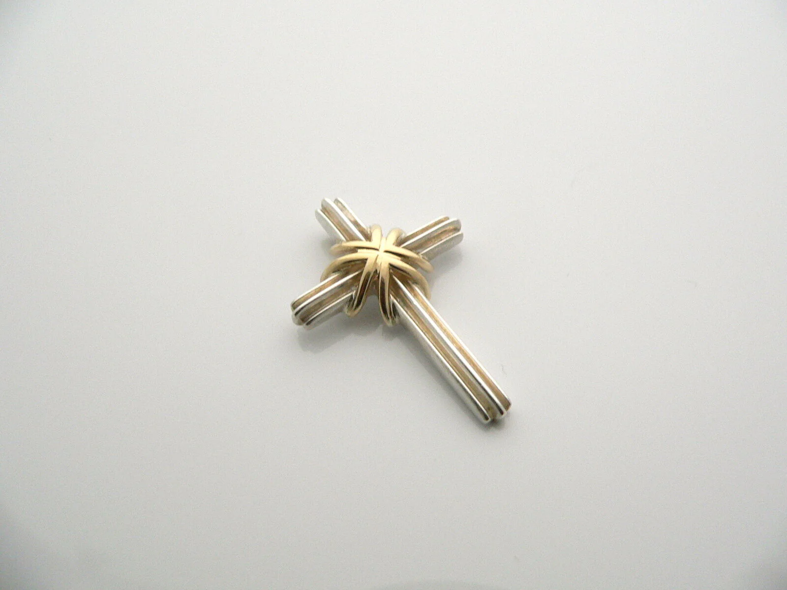 Tiffany & Co Silver 18K Gold Cross Pendant Charm 4 Necklace Gift Love Statement