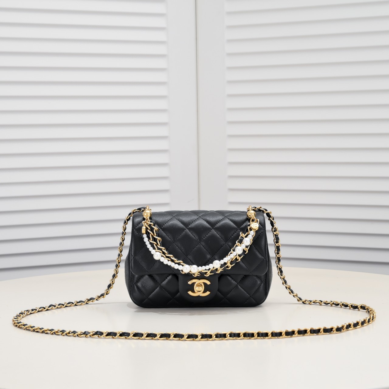 Chanel 24P Pearl Chain Shoulder Bag Handbag