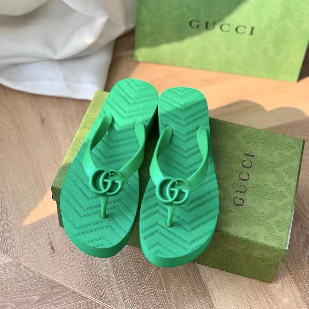 Gucci Shoes V-shaped toe clamp Band drill Slide Sandal (Replica)