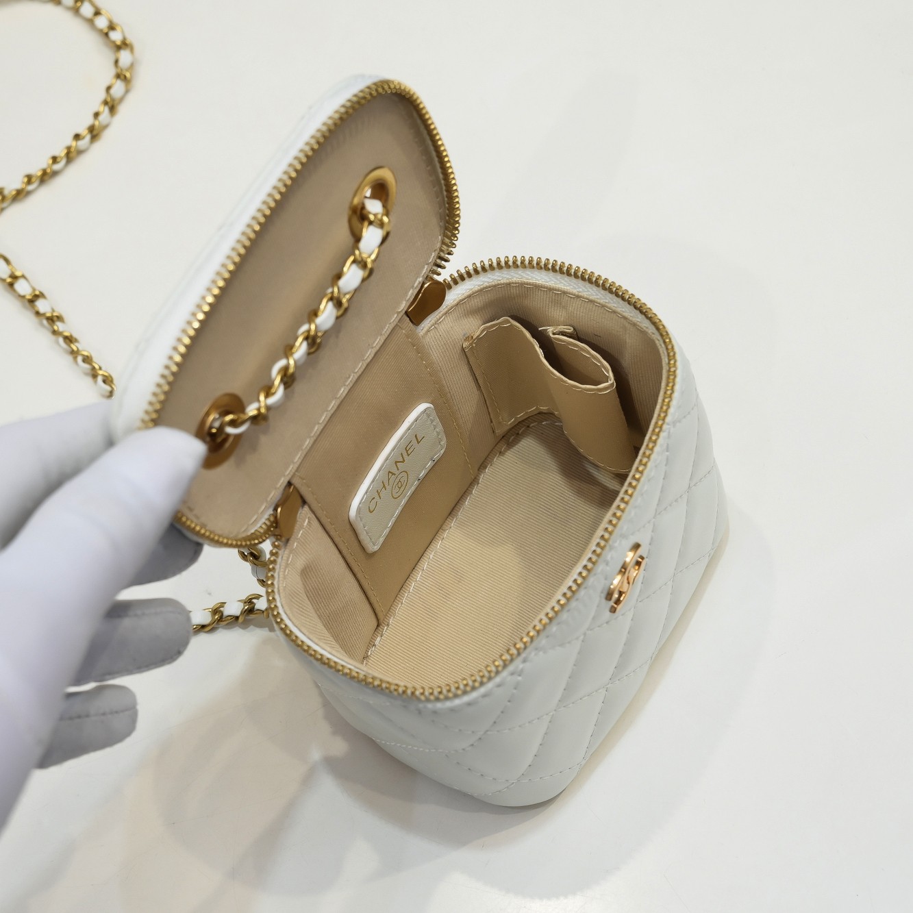 Chanel  Golden·Ball Makeup Box Bag Small Shoulder Bag Handbag