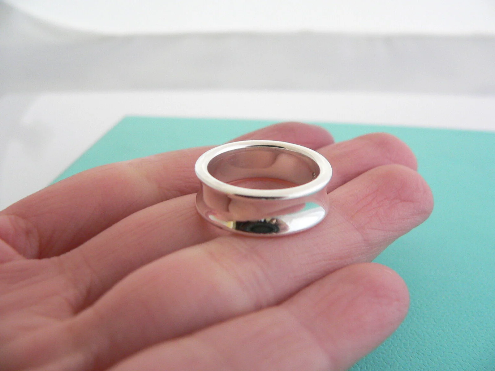 Tiffany & Co Sterling Silver Concave Circle Ring Band Sz 5.5 Gift Love Statement