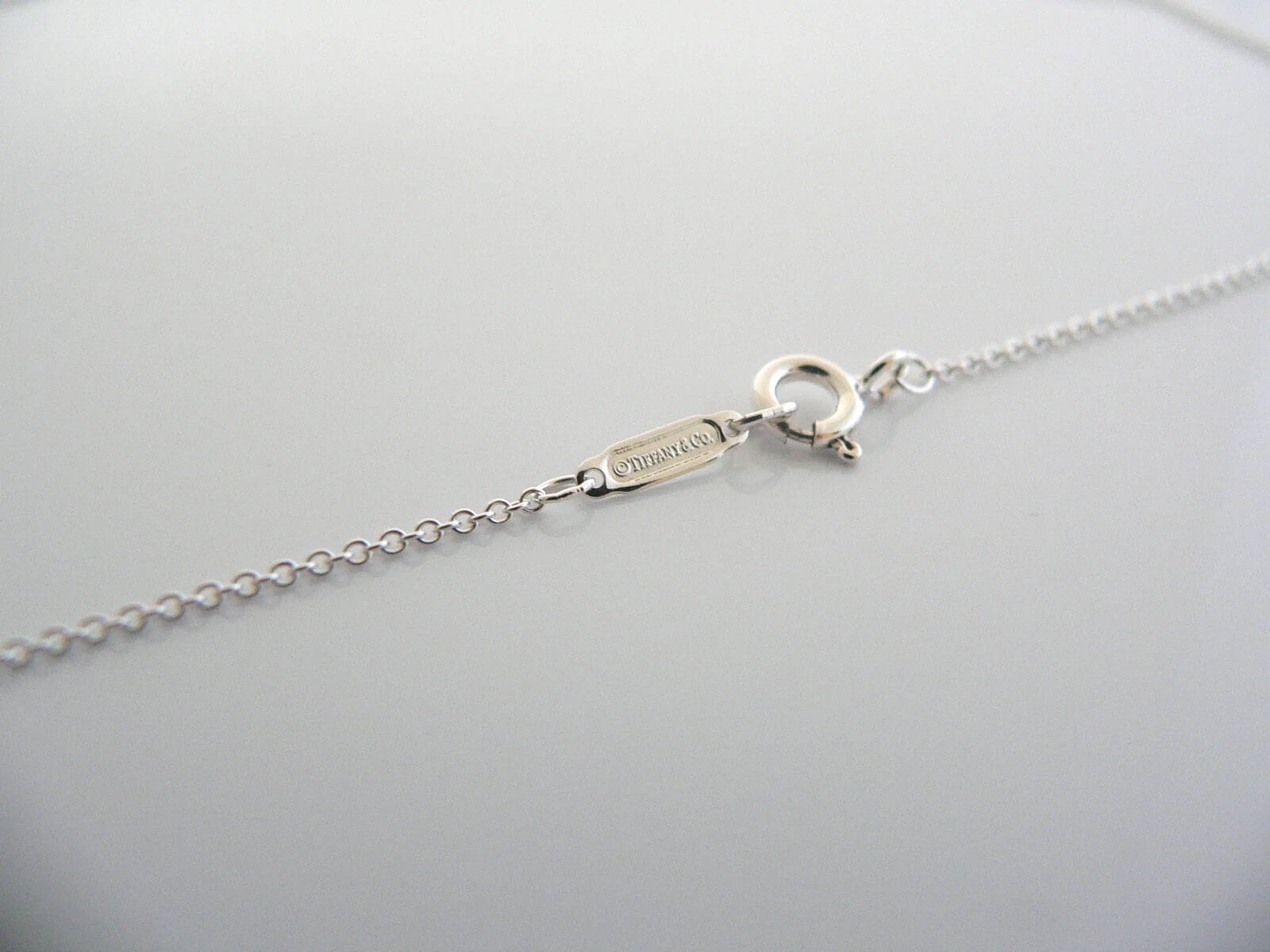 Tiffany & Co Silver Heart Necklace Pendant Charm Chain Gift Love T and Co Classy