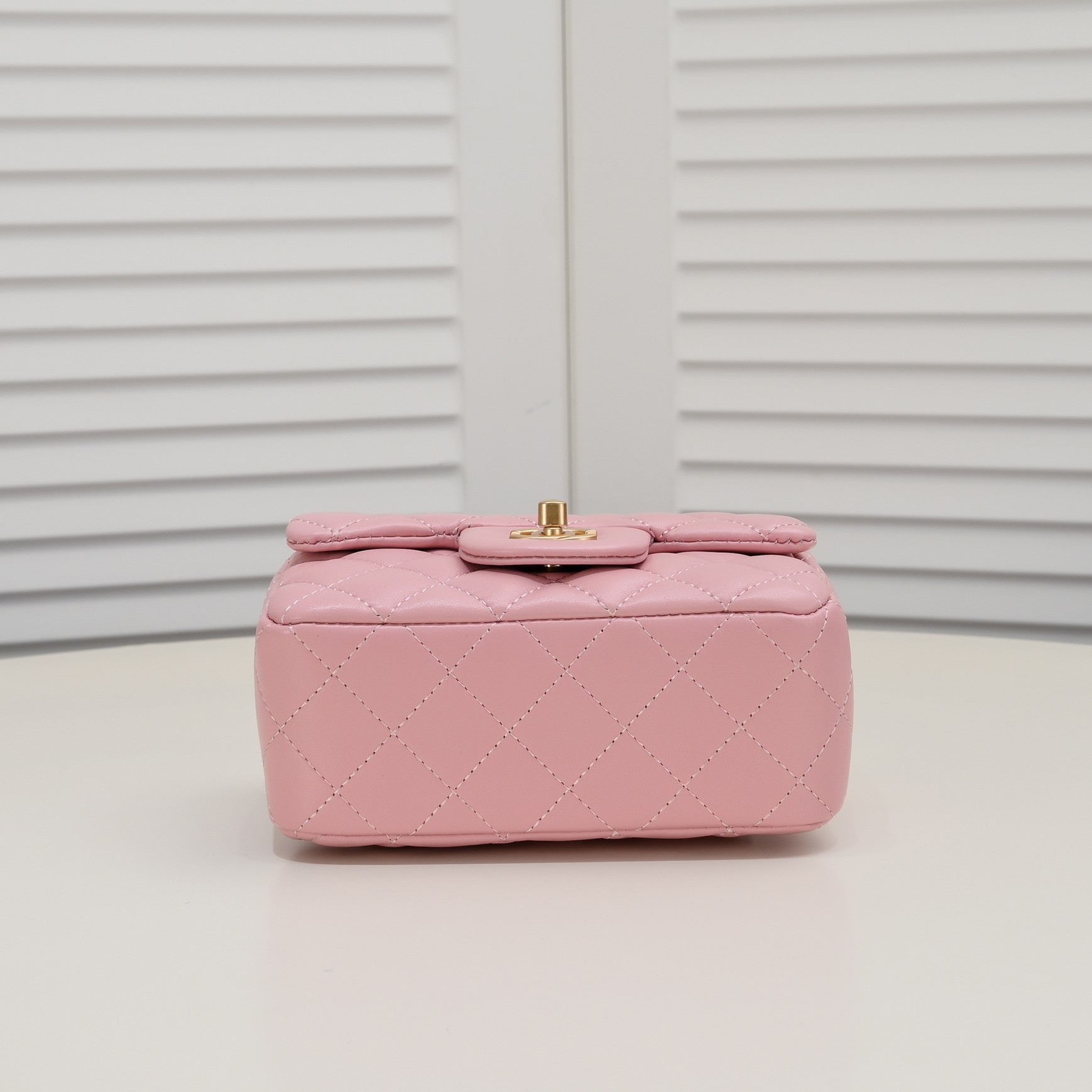 Chanel Cross Body Metal Ball Chain Shoulder Bag Handbag