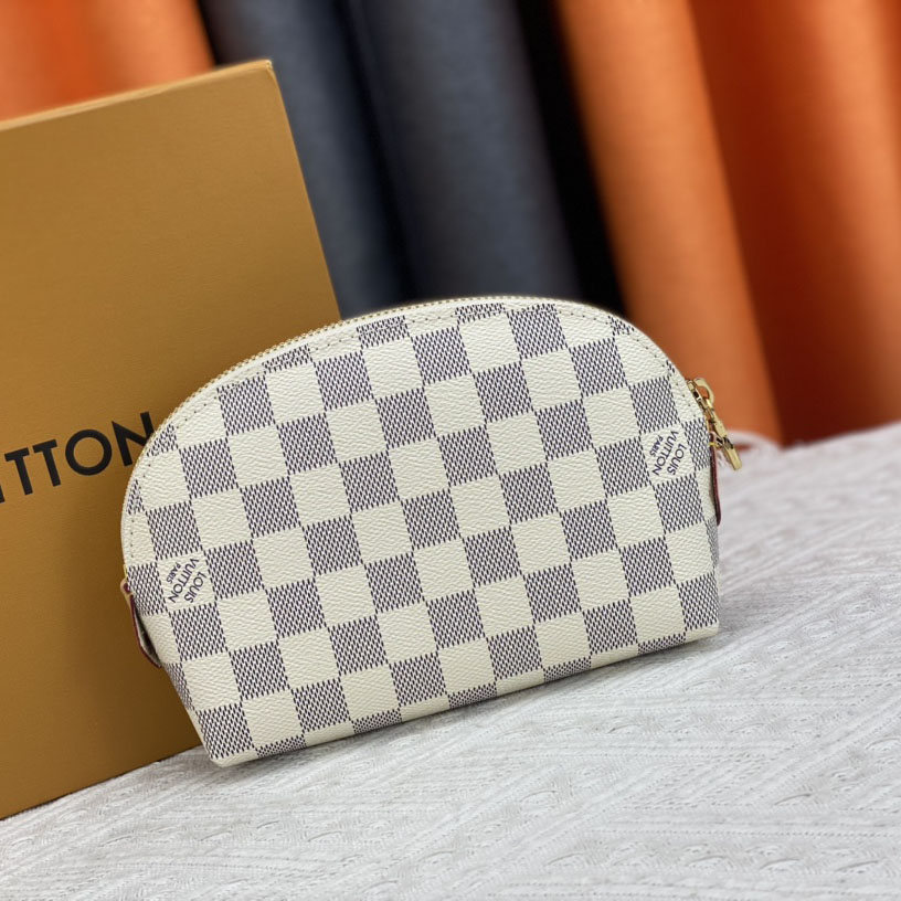 Louis Vuitton LV  Cosmetics Bag Pouch Toiletry Bag Leather Handbag  (Replica)