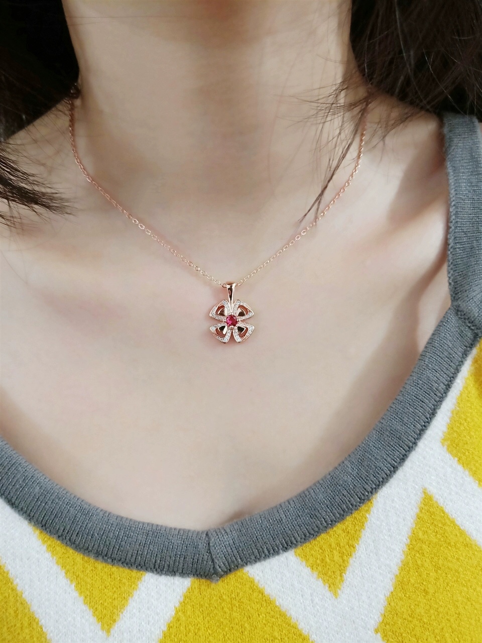 Bvlgari FIOREVER NECKLACE