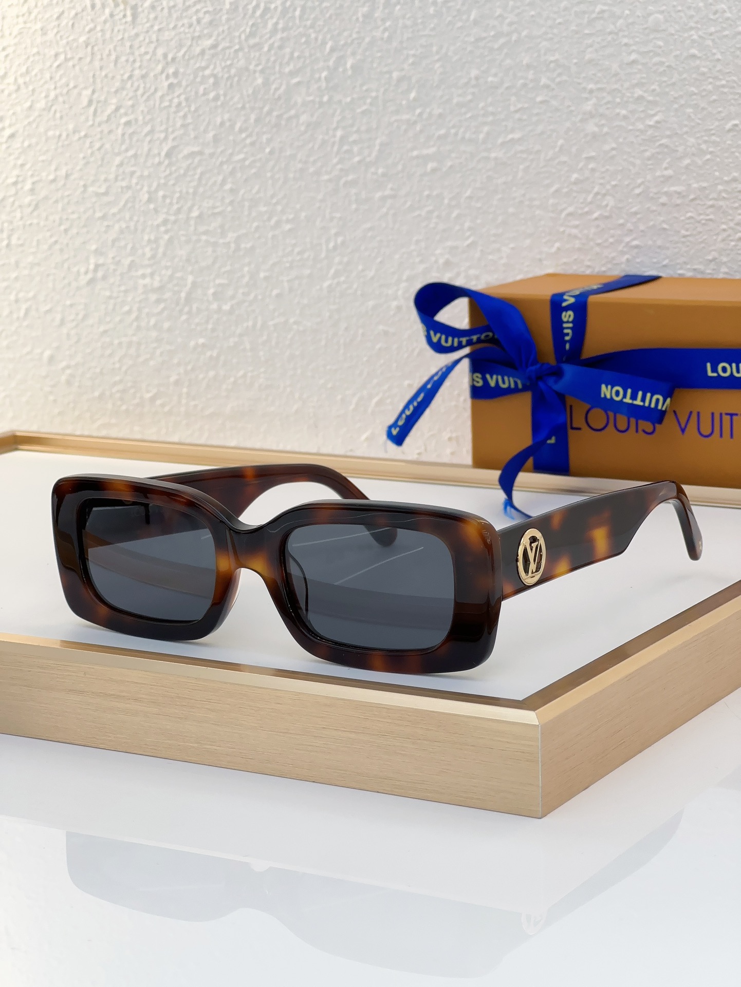 Louis Vuitton LV Sunglasses