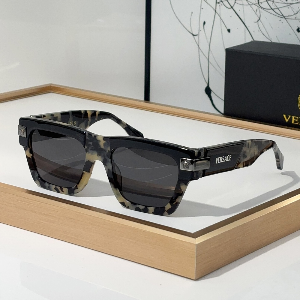 Versace Outdoor Sunglasses Top Quality（Replica）