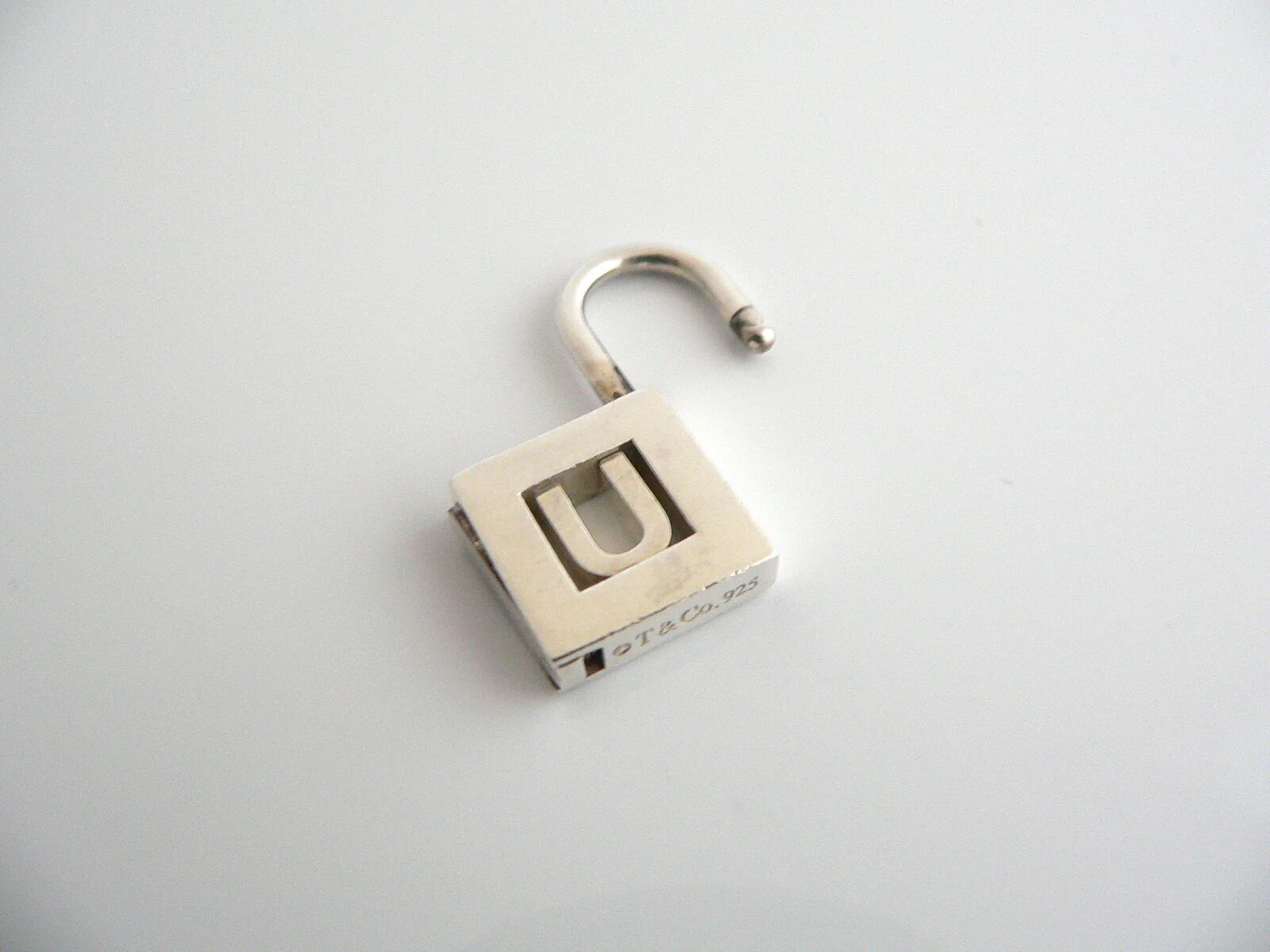 Tiffany & Co Alphabet U Charm Letter Padlock Personalized Pendant Gift Love T Co