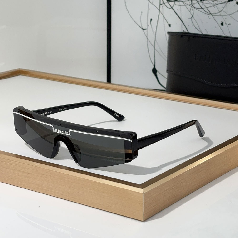 Balenciaga Mirror Logo  sunglasses Top quality （Replica）