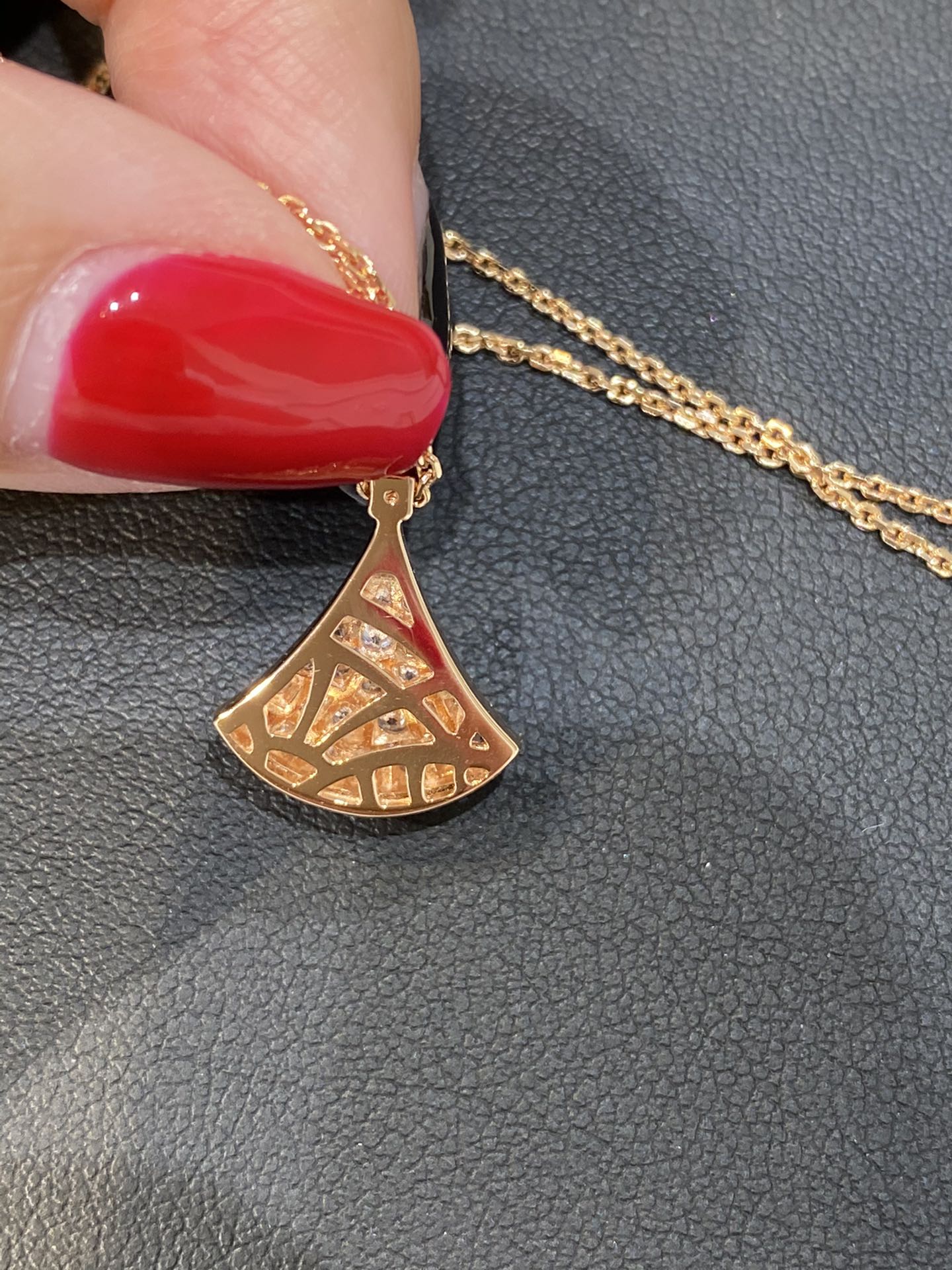 BVLGARI DIVAS' DREAM NECKLACE, Full Diamonds