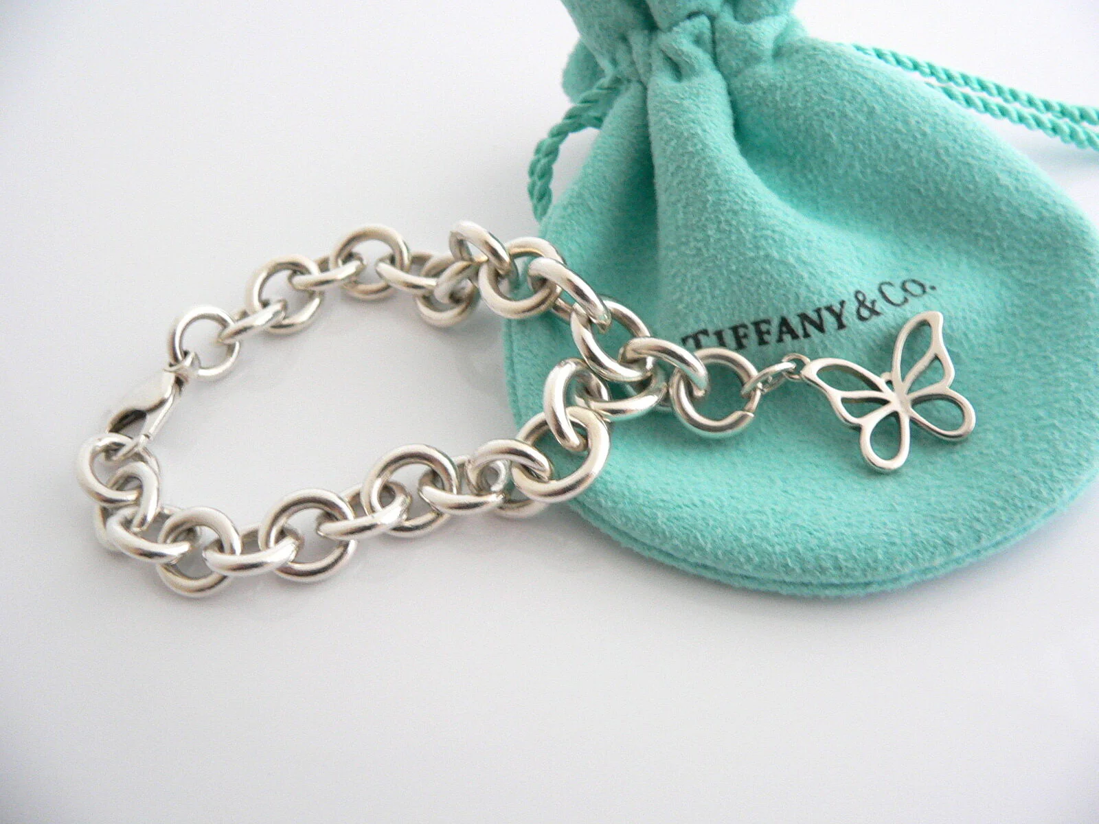 Tiffany & Co Silver Nature Butterfly Bracelet Bangle Charm Clasp Gift Pouch Love