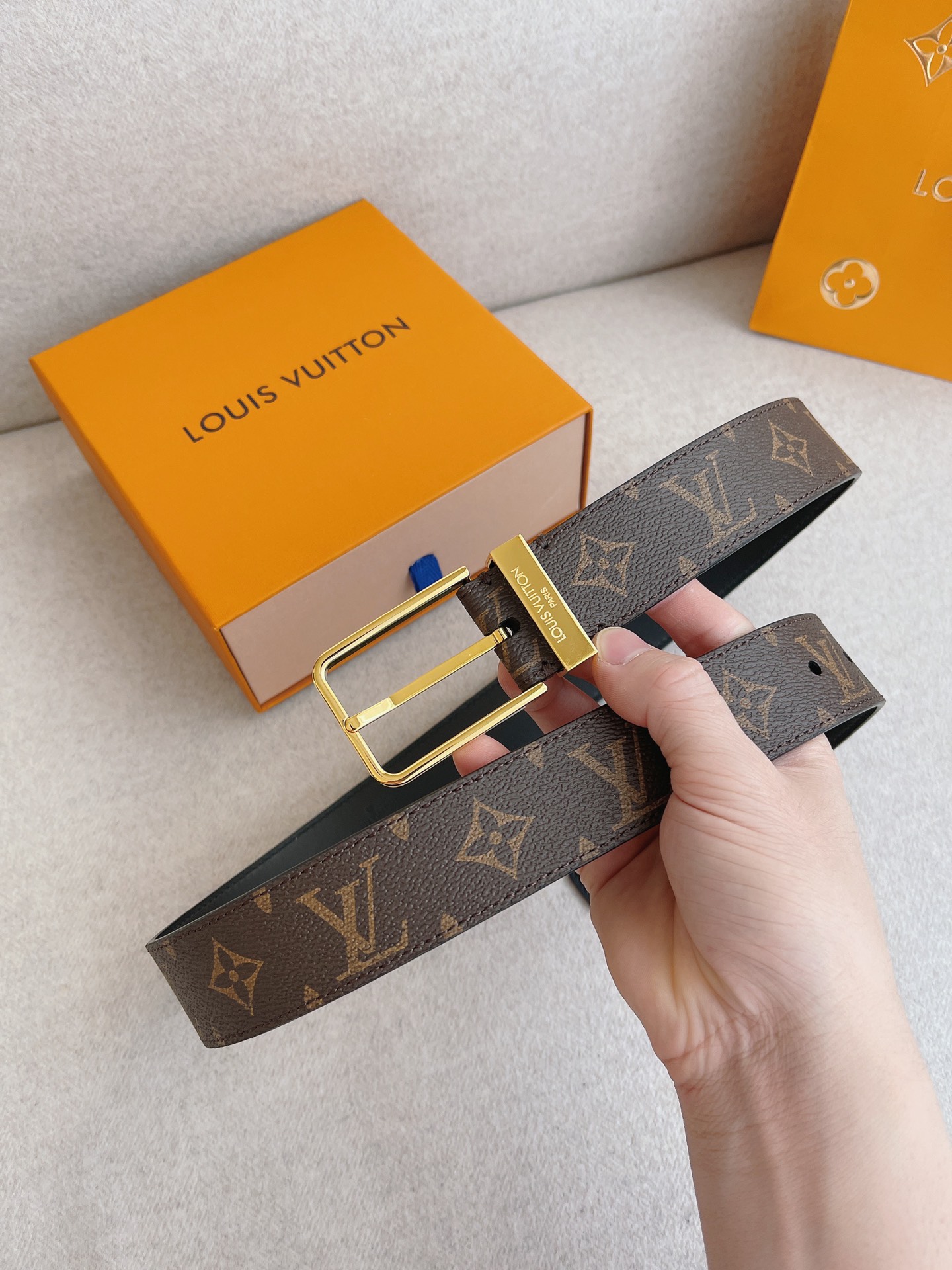 Louis Vuitton LV Leather Belts 1:1 Mirror Version