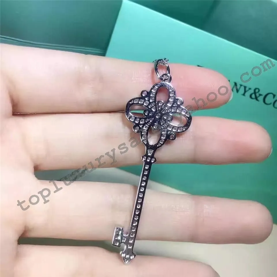 Hot Selling Replica Tiffany Keys Floret Key Pendant Necklace Diamonds Cheap Jewellery