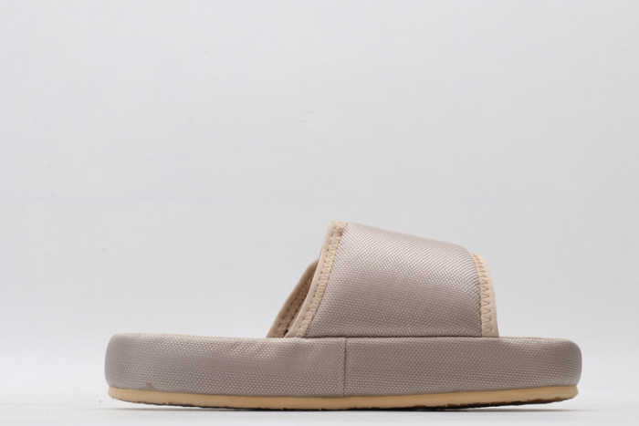 Yeezy Slide 6