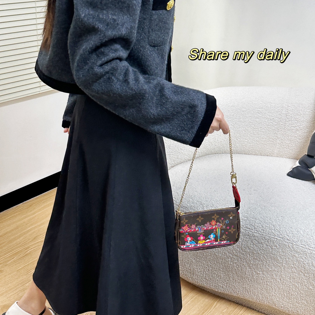 Louis Vuitton Multi Pochette Accessories Mini Bag Purse