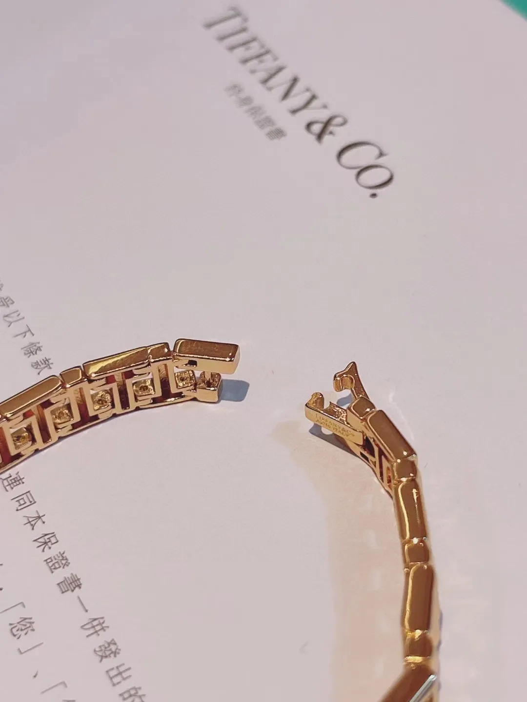 Tiffany T True Narrow Bracelet Rose Gold