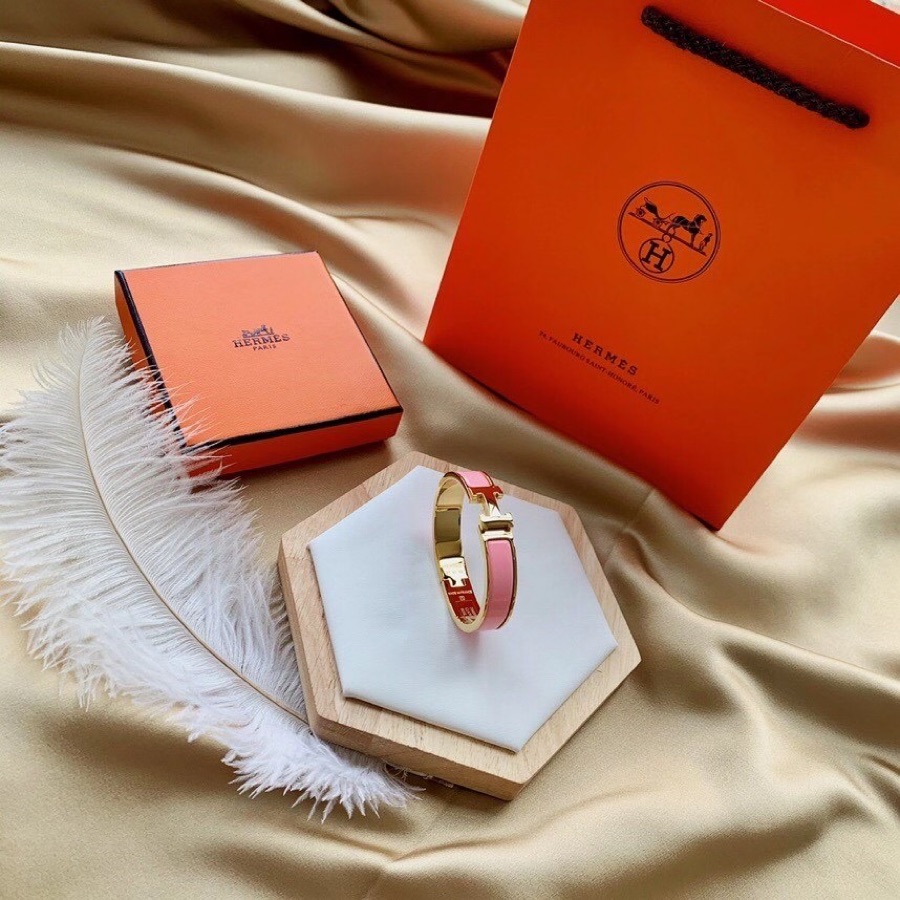Hermes Clic H bracelet, Pink Enamel, Rose Gold