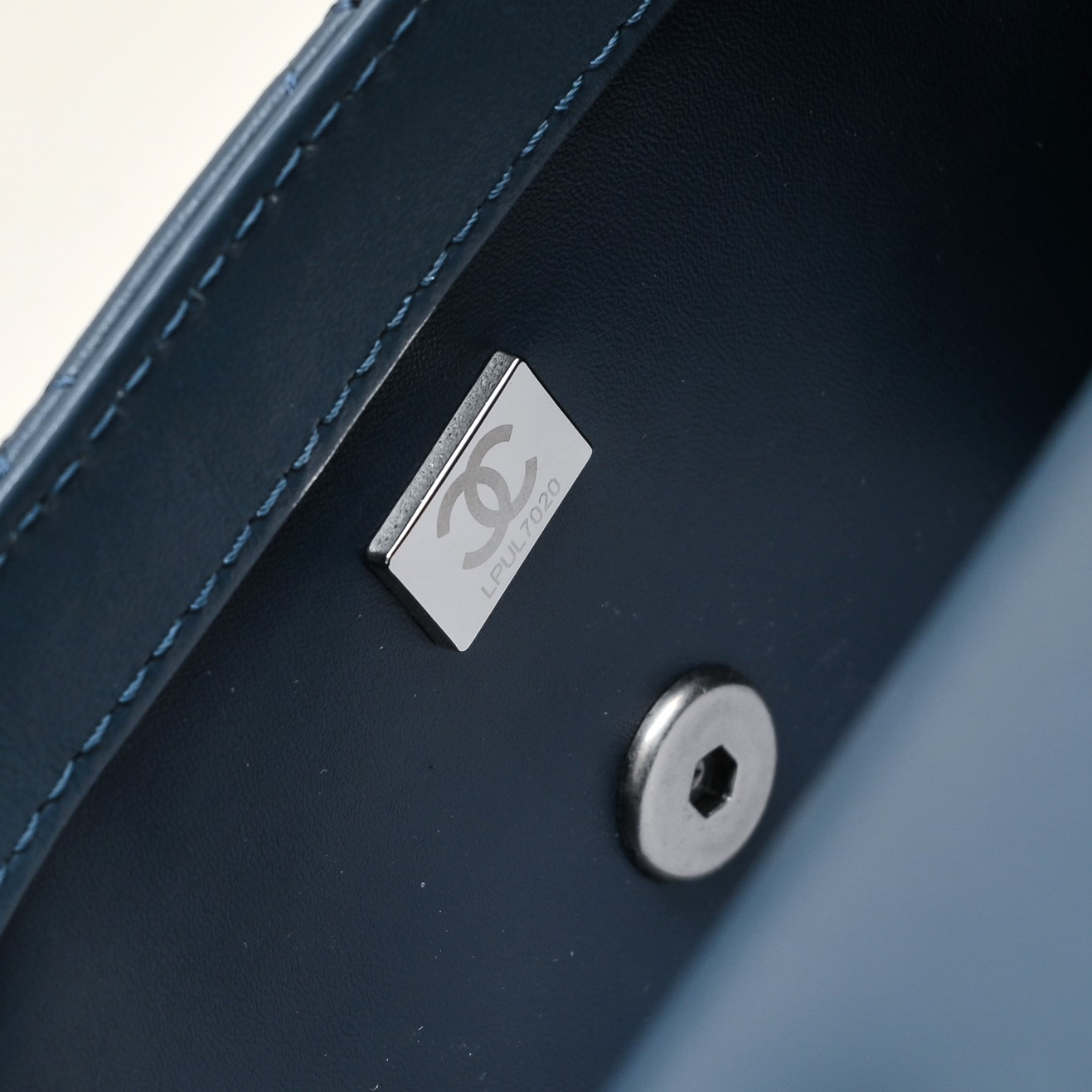 Chanel Cross Body Metal Ball Chain Shoulder Bag Handbag