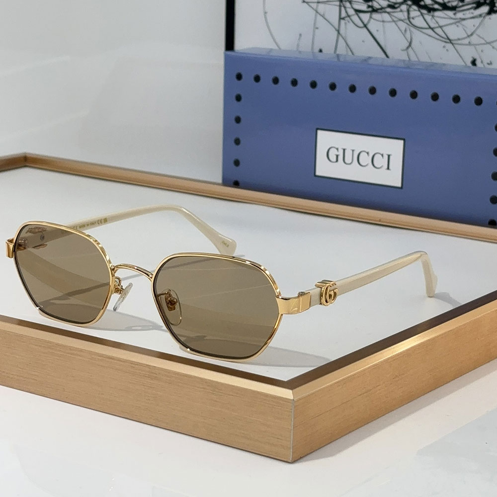 Gucci  Metal mirror leg Logo  sunglasses Top quality （Replica）