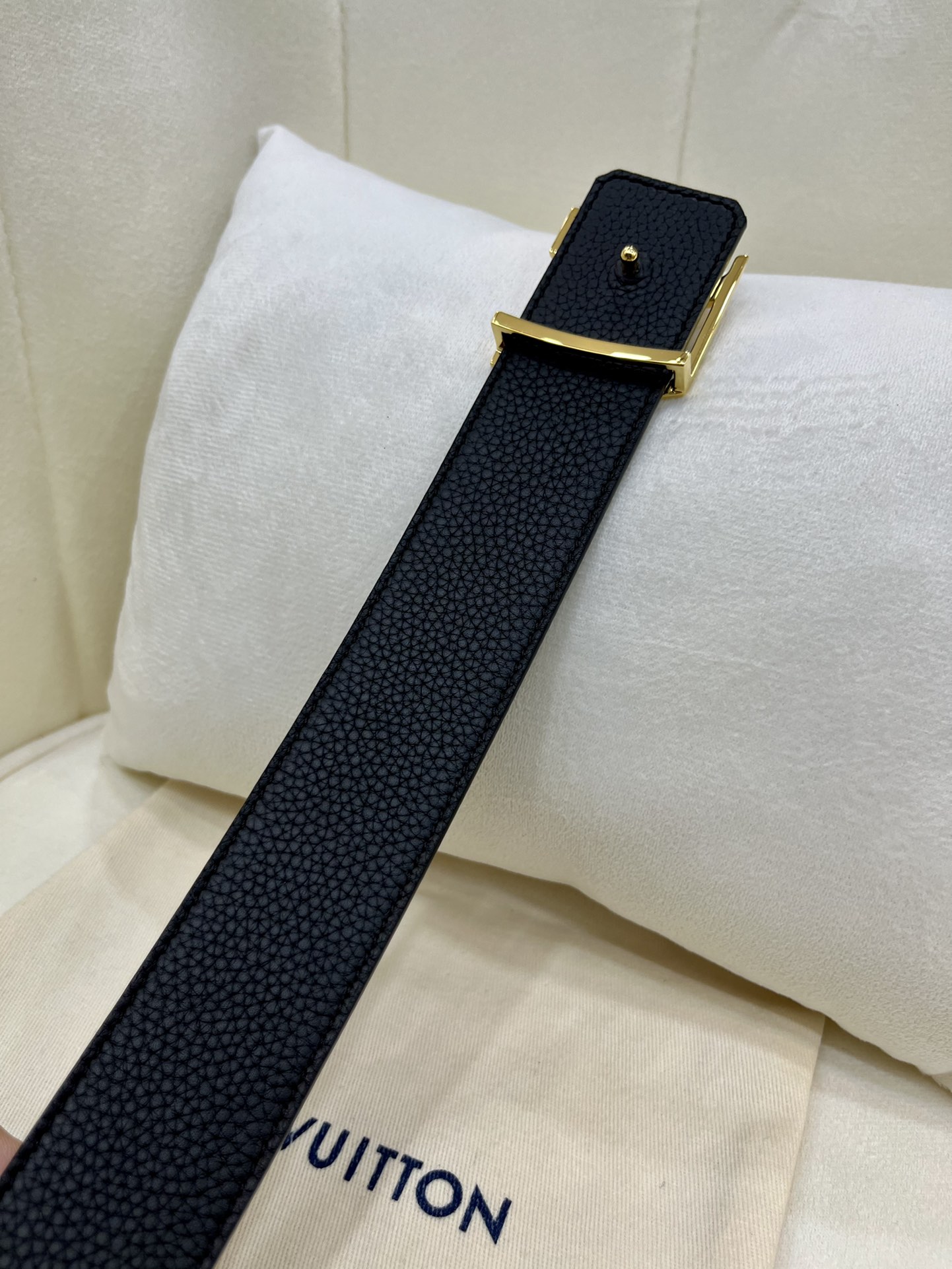 Louis Vuitton LV Leather Belts 1:1 Mirror Version