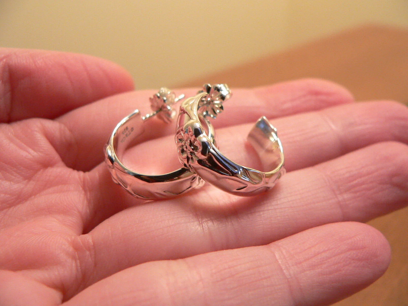 Tiffany & Co Silver Nature Rose Flower Hoop Earrings Rare Gift Love Garden