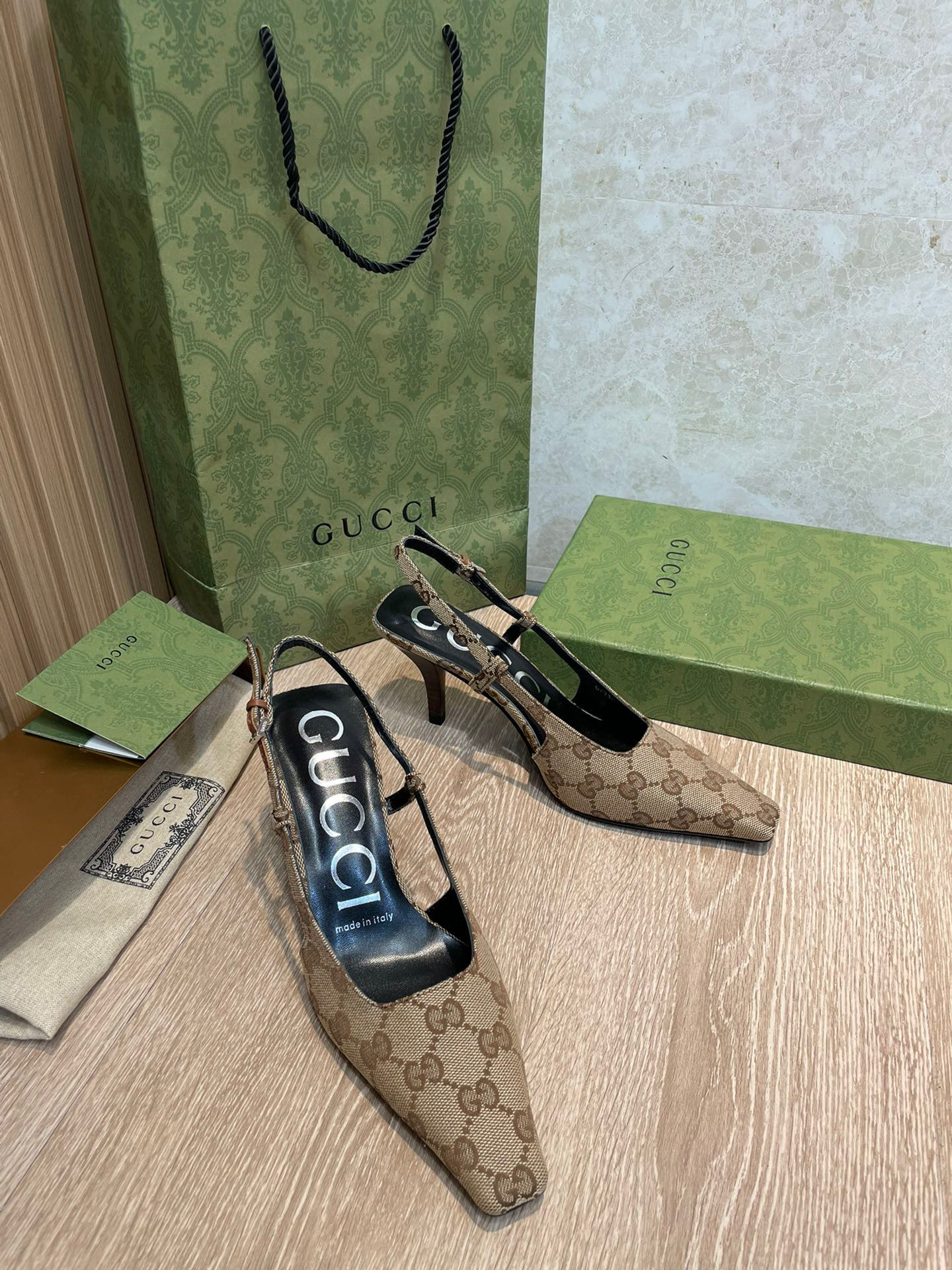 Gucci Toe Cap Sandals Slide Sandal (Replica)