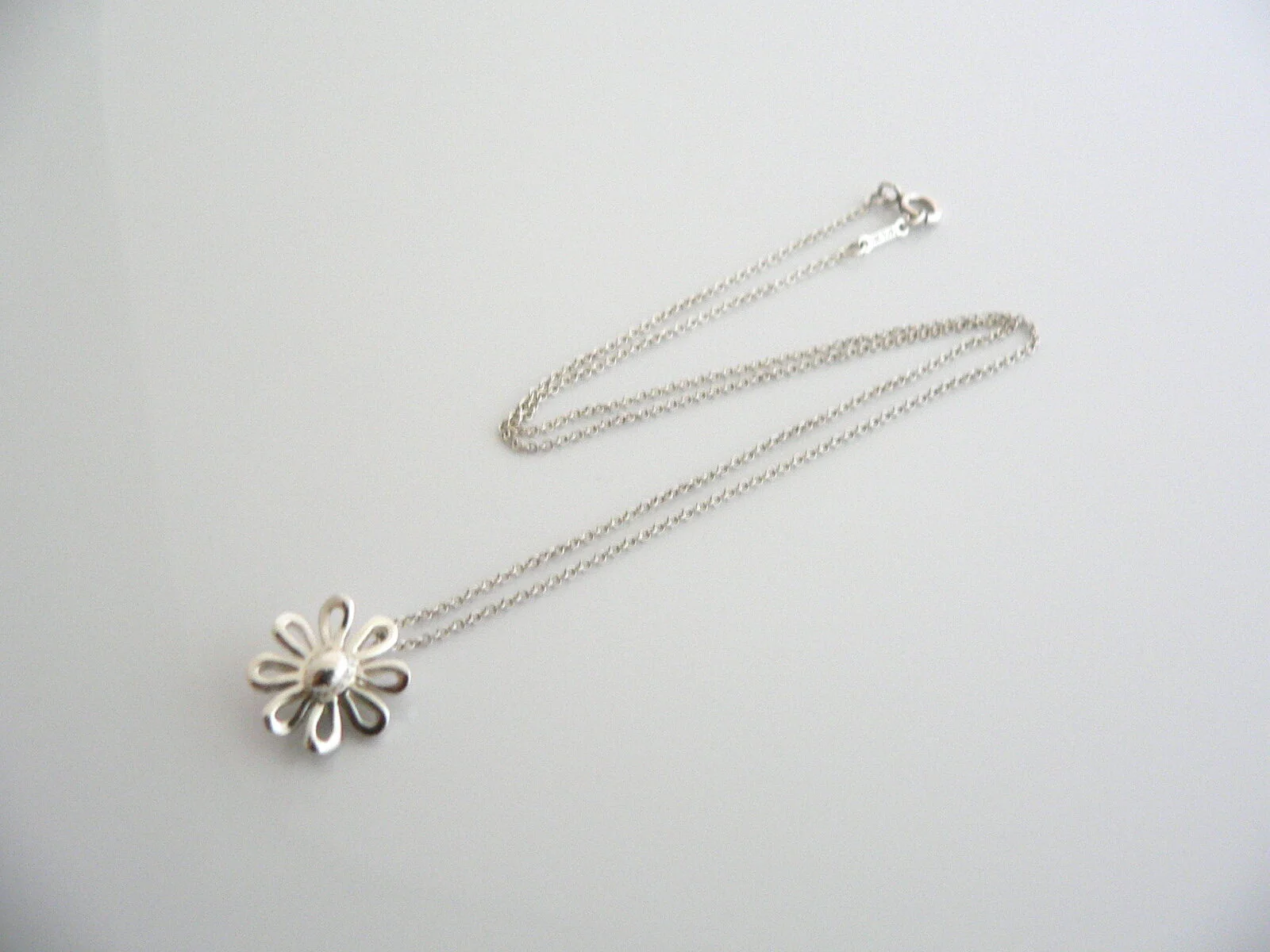 Tiffany & Co Picasso Daisy Flower Pendant Necklace Chain Charm Silver Gift Love