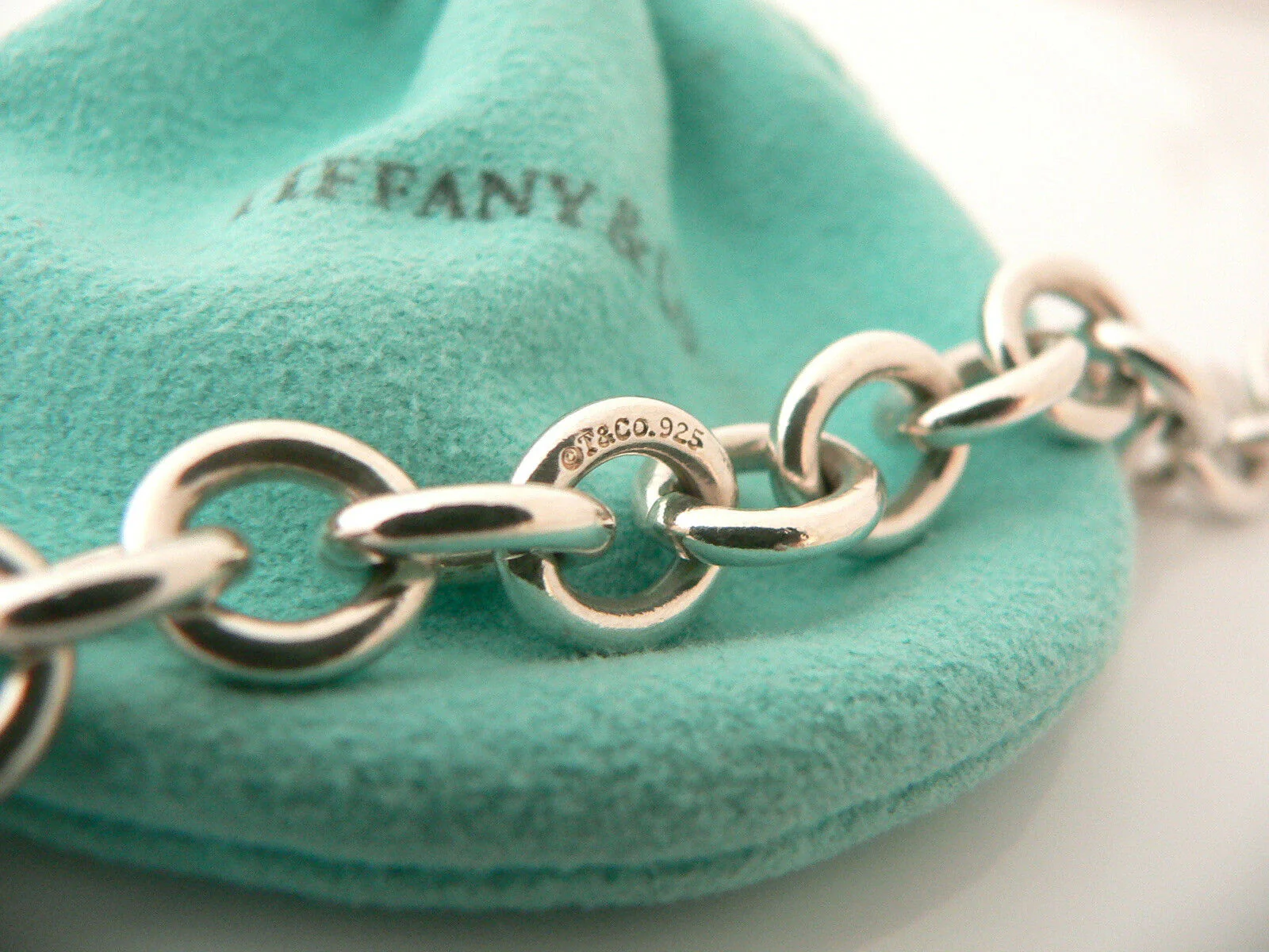 Tiffany & Co Silver Snowflake Snow Flake Bracelet Bangle Chain Rare Pouch Gift