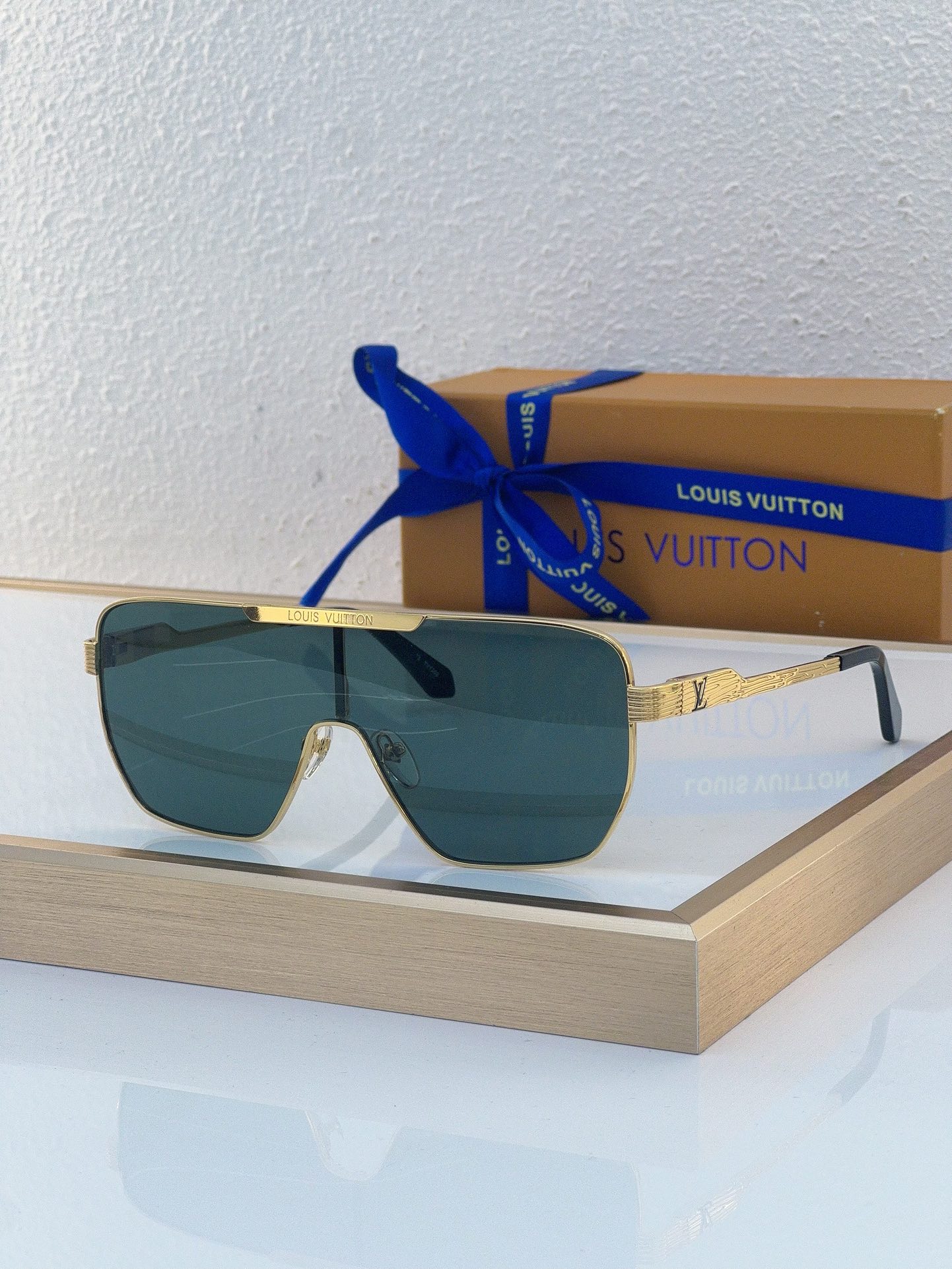Louis Vuitton LV Sunglasses