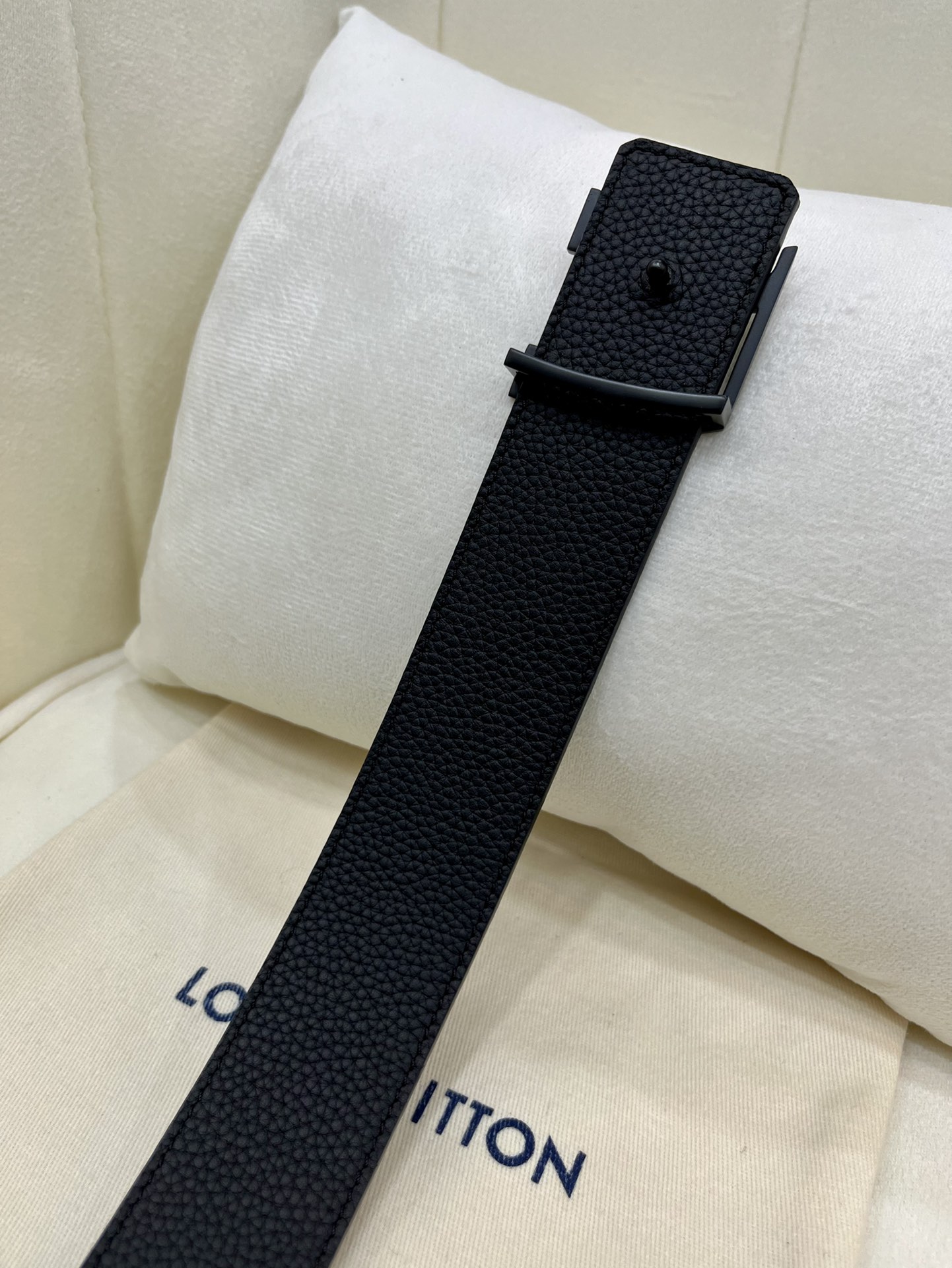 Louis Vuitton LV Leather Belts 1:1 Mirror Version