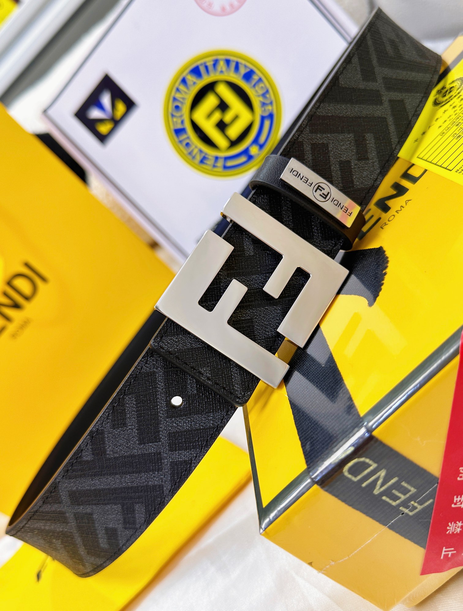 Fendi Leather Belts 1:1 Mirror Version