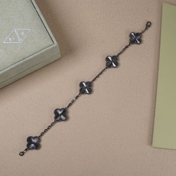 Van Cleef Bracelet Dupe, Black Clover Bracelet