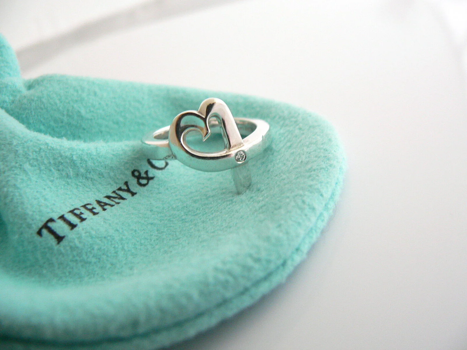 Tiffany & Co Silver Picasso Diamond Loving Heart Ring Band Sz 5 Gift Pouch Love