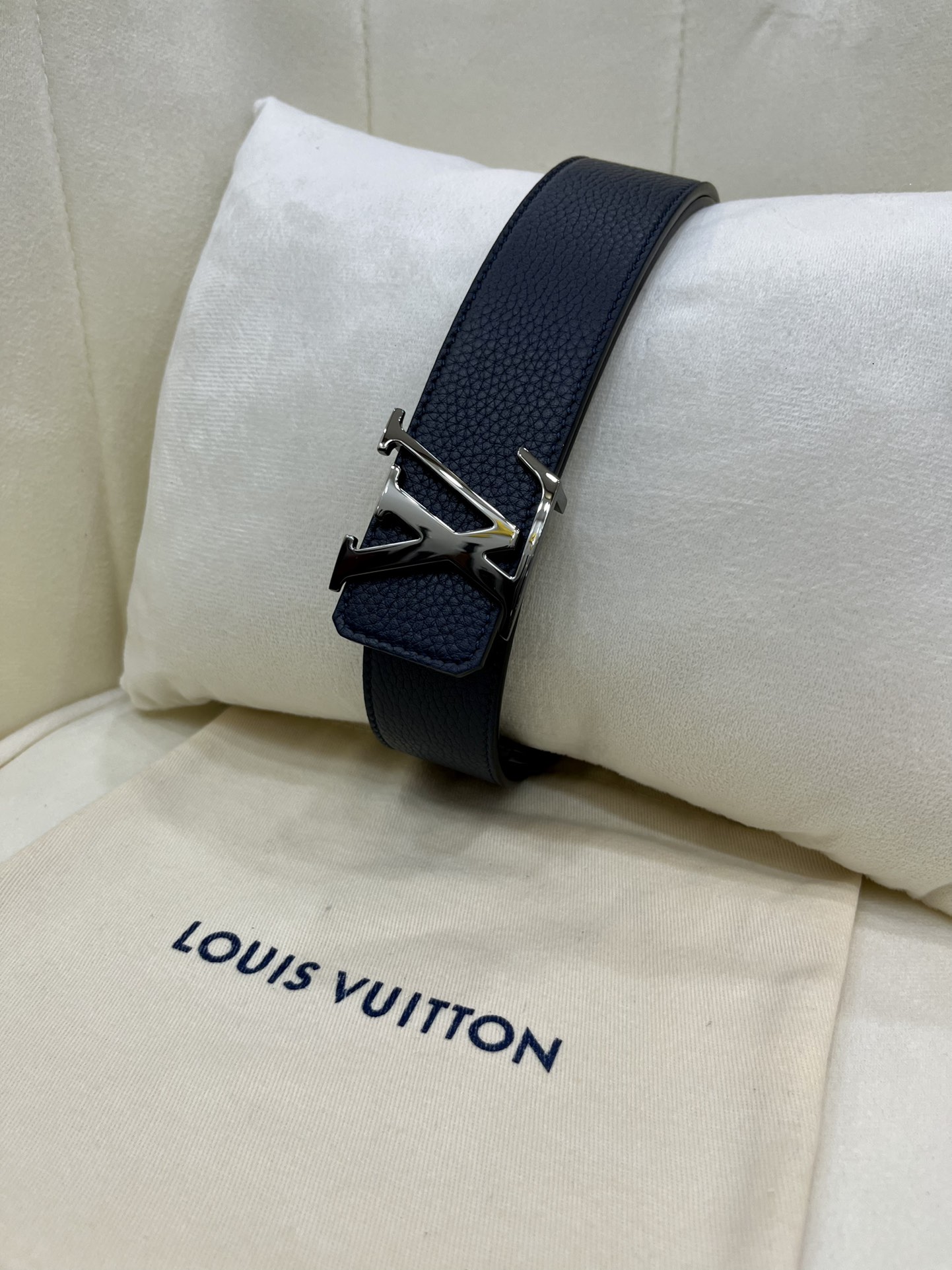 Louis Vuitton LV Leather Belts 1:1 Mirror Version